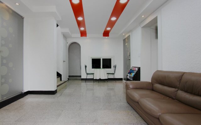 Seoul Tower Family Guesthouse