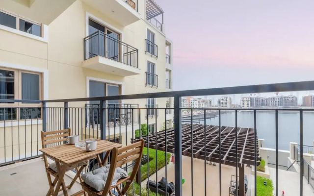 Manzil - 1BR | Near La Mer Beach | Pool & Sea View