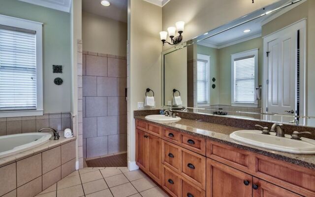 Another Slice of Paradise