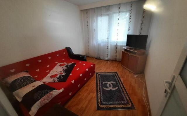 Apartament Et2 Strada Rozelor