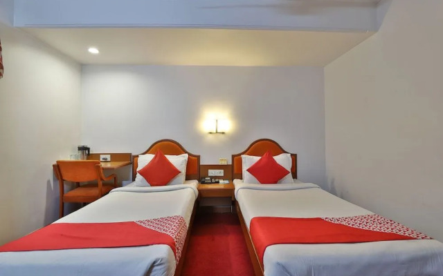 OYO 43699 Hotel Aditi