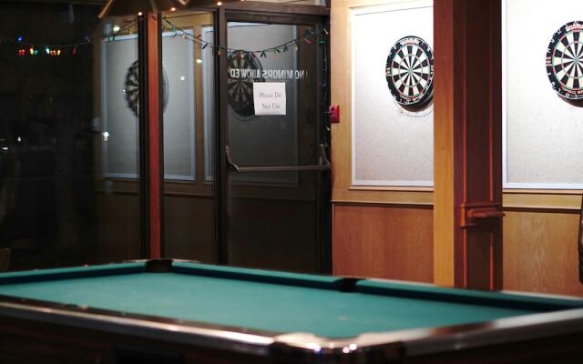 The Ritz Cafe and Motor Inn