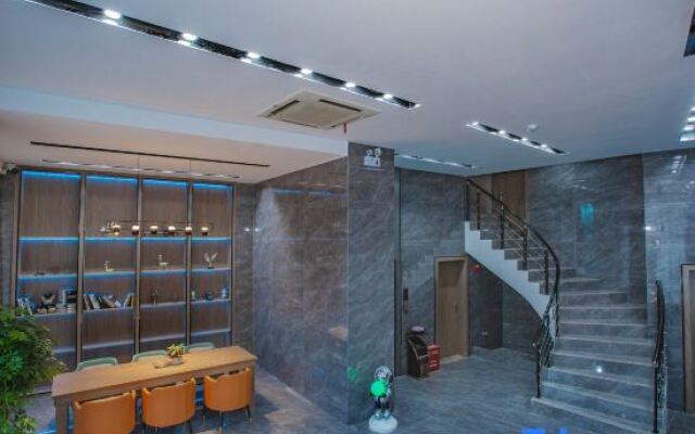 Huichang Weisu Hotel (Xiju Xiaozhen)