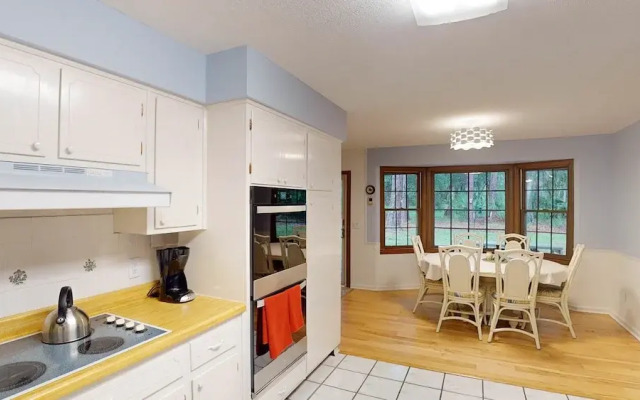 Live Oak Hideaway 4 Bedroom Home