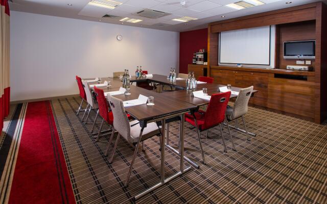 Holiday Inn Express East Midlands Airport by IHG
