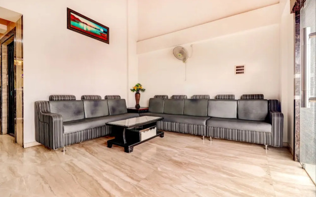 FabHotel Crystal Court Inn