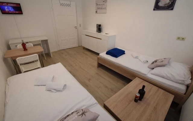 Monteurzimmer Kircheim unter Teck - Hostel