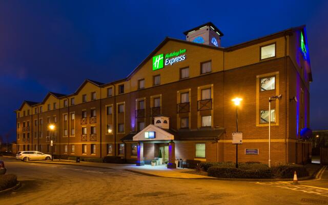 Holiday Inn Express Stoke On Trent, an IHG Hotel