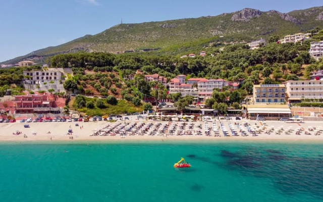 Valtos Beach Hotel
