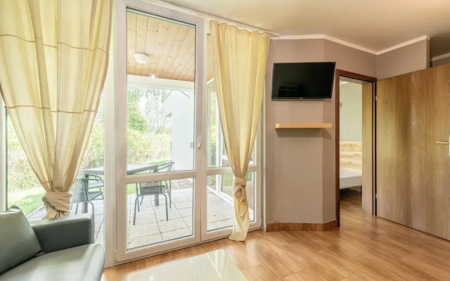 Comfortable Holiday Homes Near the Sea, Pool