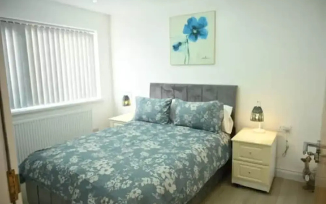 Watermead Retreat Bungalow