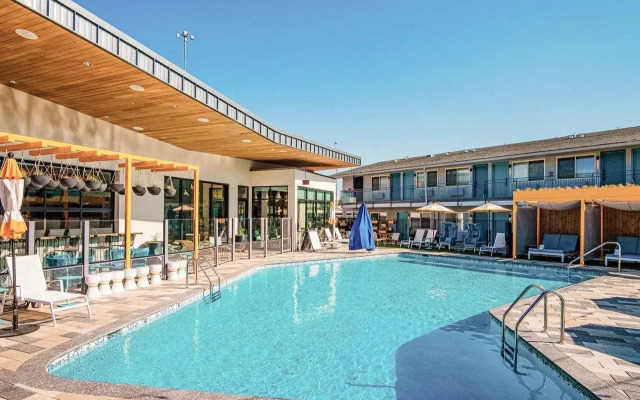 voco The Tuxon by IHG