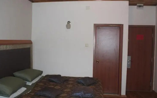 Herton Hotel