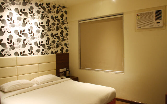 Collection O 15614 Hotel Olive Somwar Peth