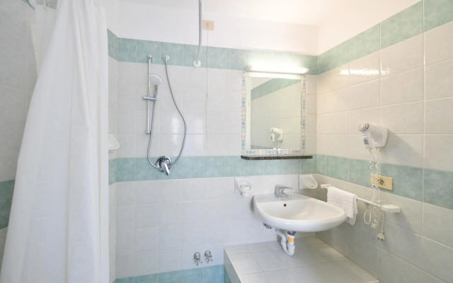 Hotel Noris