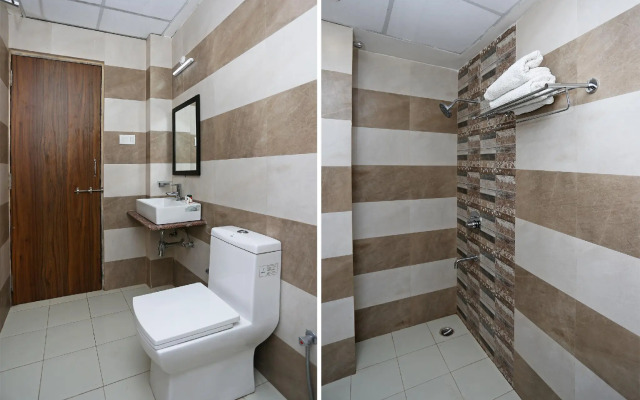 OYO 4009 Hotel HKJ Palace