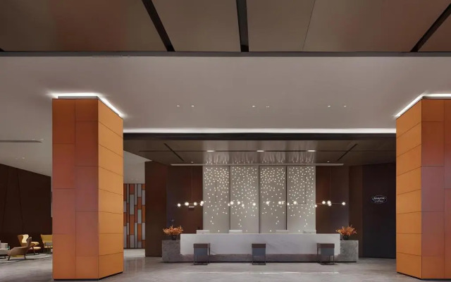 Hampton by Hilton Qionghai Railway Station