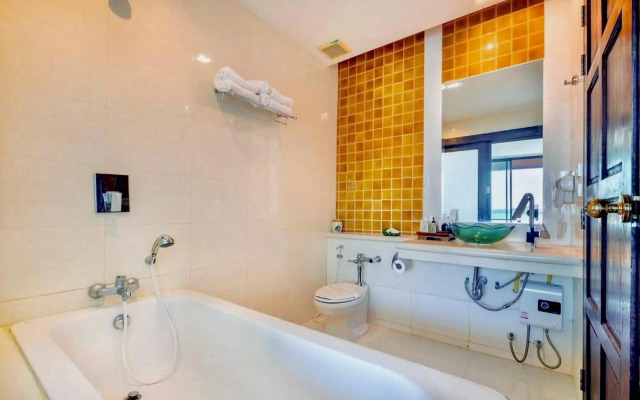 Racha Kiri Resort and Spa Khanom