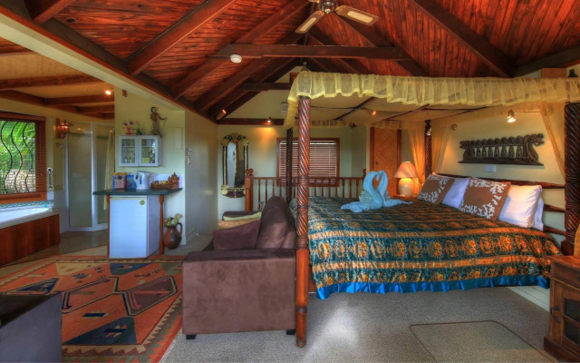 Maleny Tropical Retreat Balinese B&B
