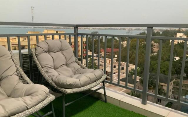 Grany Apartment - Palm Village