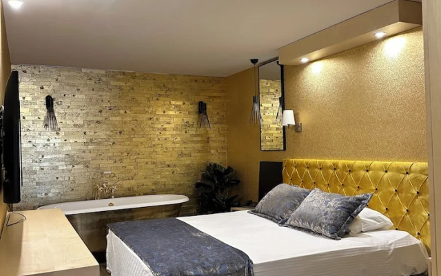 Enki Royal Cesme Hotel