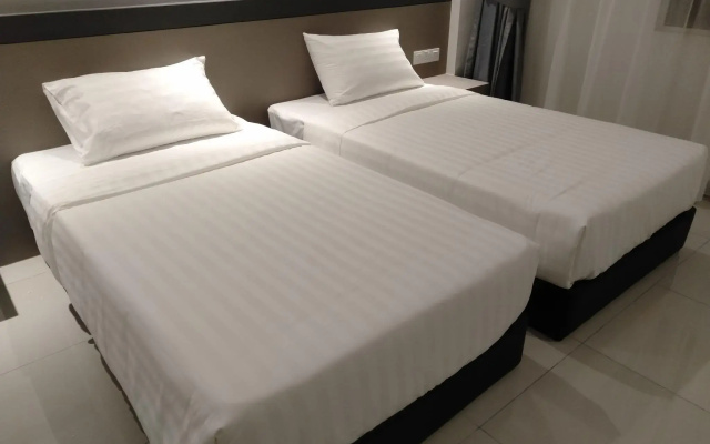 Savanna Hill Resort