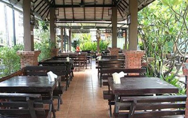 Nontnatee Homestay
