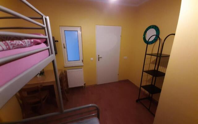 Monterooms Vienna Schönbrunn 10 minutes to downtown