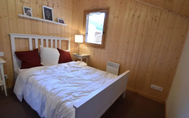 Splendid Chalet in Chamrousse With TV