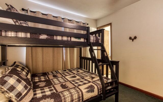 Pinecrest Hotel B