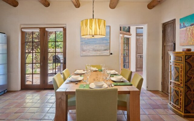 Casa Artista - A Work Of Art, One Block to Canyon Rd