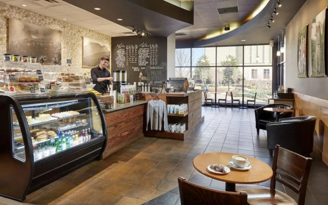 Crowne Plaza Tulsa