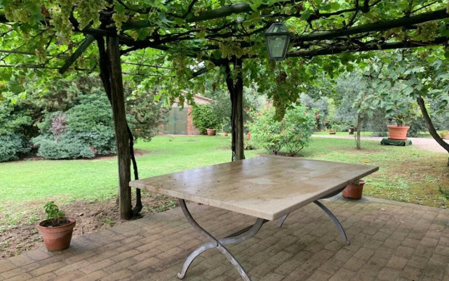 Studio With Pool And Orchard