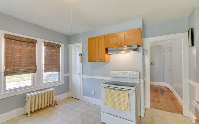 Convenient Springfield Apartment 3 Mi to Downtown!