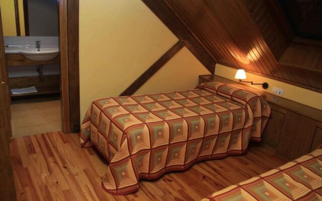 Hotel, Bungalows y Camping Viu