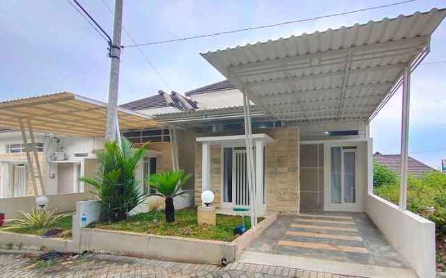 Villa Emerald B9 by N2K