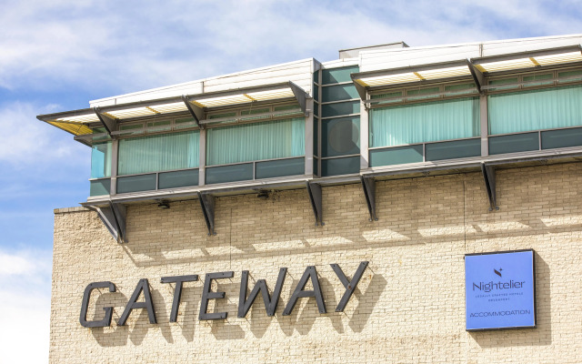 Nightelier Devonport Gateway Hotel