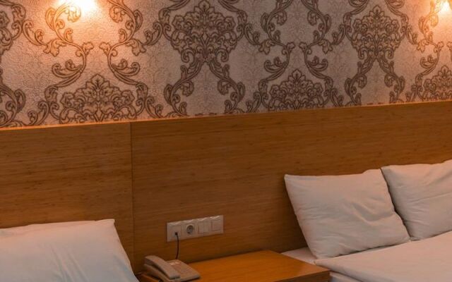 Pera City Hotel