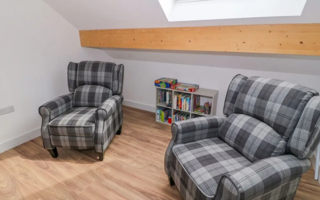 Llwyd Coed Canol