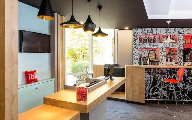 ibis Lannion Cote de Granit Rose