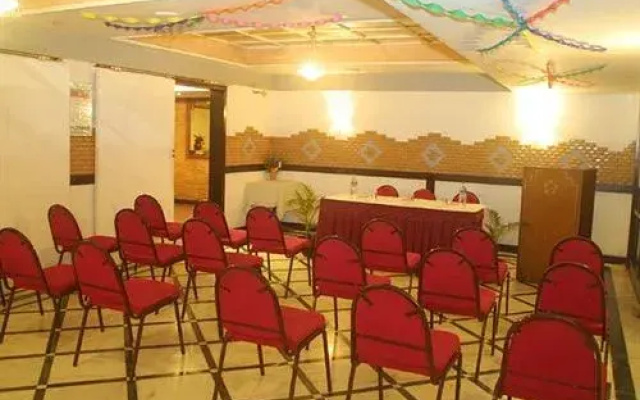 Hotel Maurya International