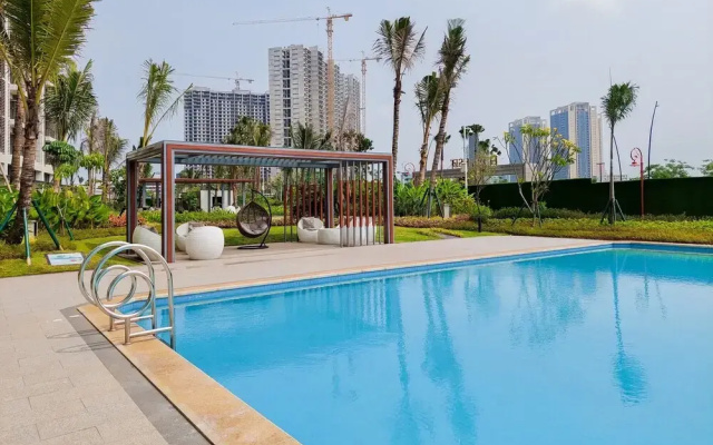 Cozy Stay and Strategic Studio at Sky House Apartment BSD