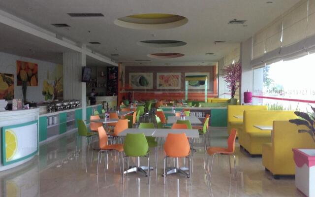 d'primahotel Balikpapan (formerly Favehotel Balikpapan)