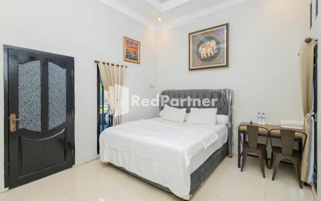 Boss Residence Serang Redpartner