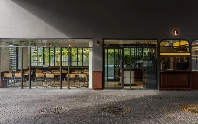 Hotel Amber Sukhumvit 85
