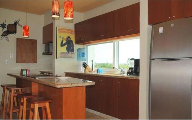 Puerta Al Mar 105 by Skyrun