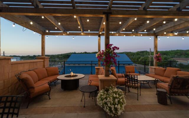 Staybridge Suites Marquette by IHG