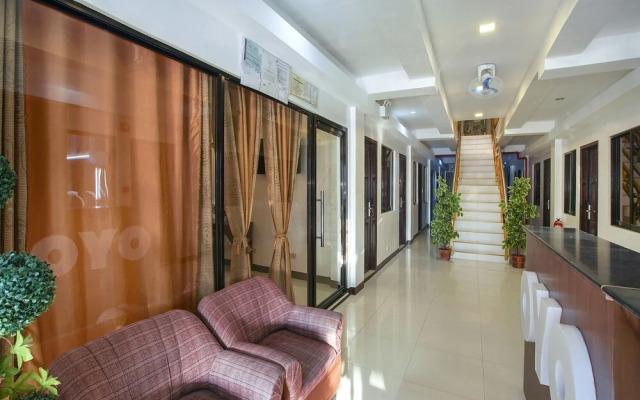 OYO 459 Offshore Hotel