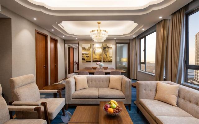 Ramada Encore by Wyndham Wuhan Caidian
