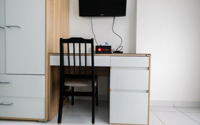 Scenic Studio Room at Casa De Parco Apartment